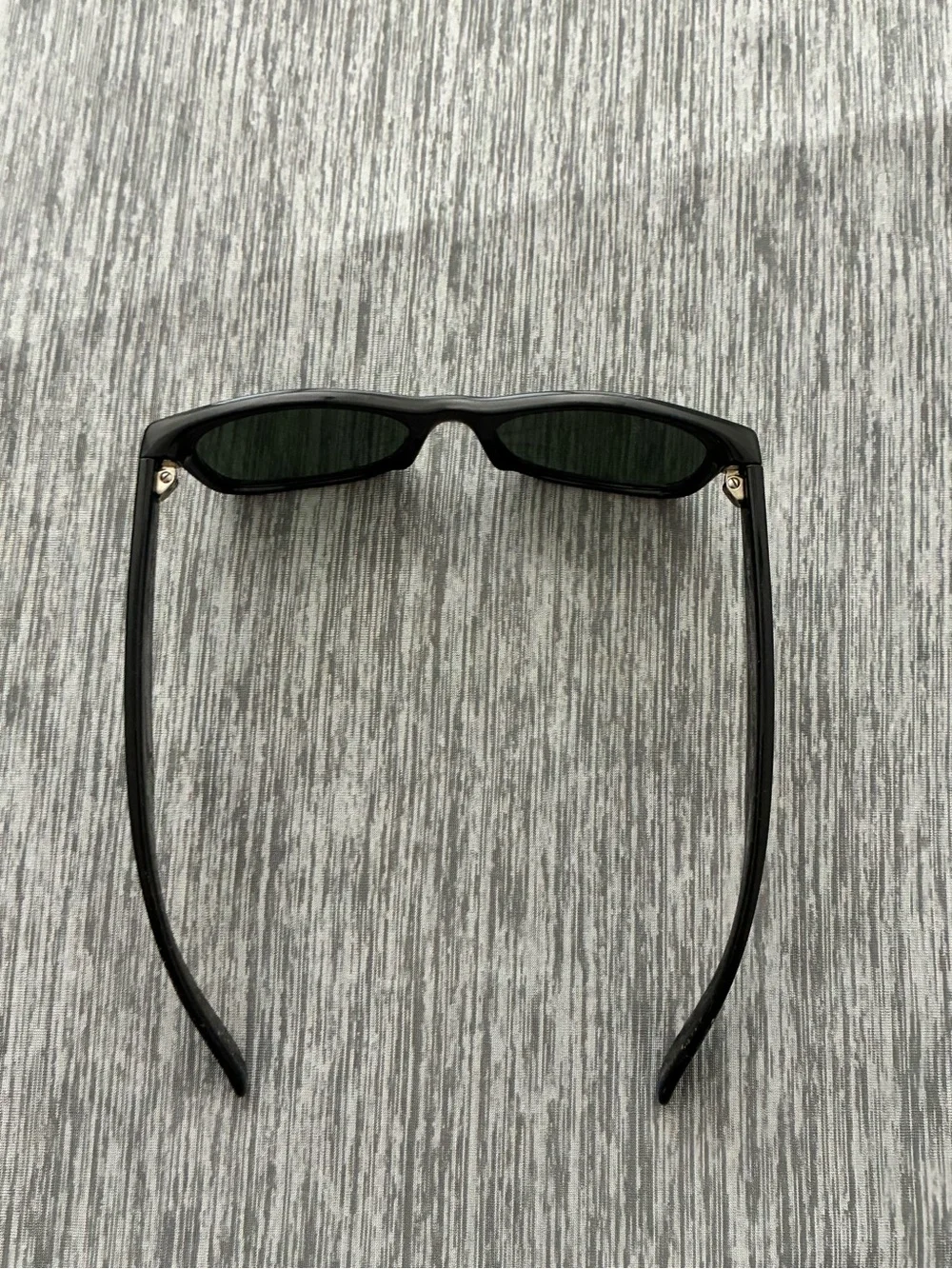 RAY BAN RB2132 901 52mm NEW WAYFARER Black; Green Classic G15